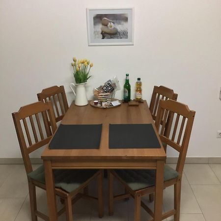 Wohnung In Gehobener Lage Μπρούχσαλ Εξωτερικό φωτογραφία
