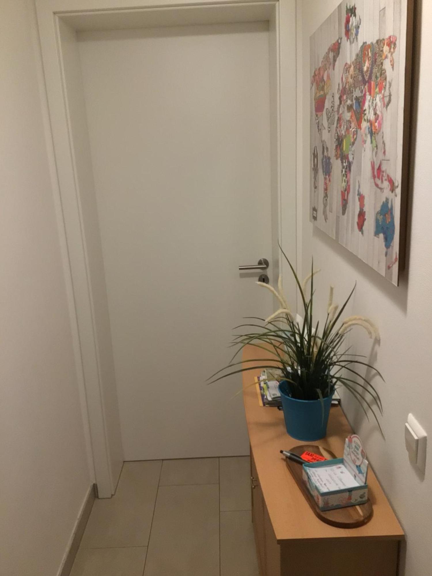 Wohnung In Gehobener Lage Μπρούχσαλ Εξωτερικό φωτογραφία