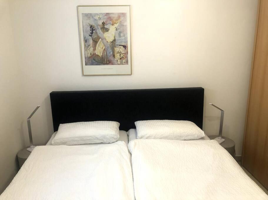 Wohnung In Gehobener Lage Μπρούχσαλ Εξωτερικό φωτογραφία