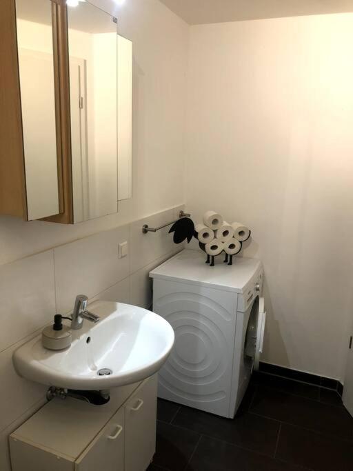 Wohnung In Gehobener Lage Μπρούχσαλ Εξωτερικό φωτογραφία