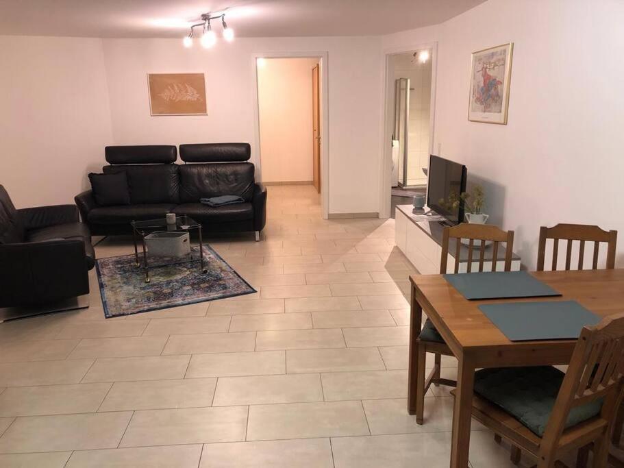 Wohnung In Gehobener Lage Μπρούχσαλ Εξωτερικό φωτογραφία